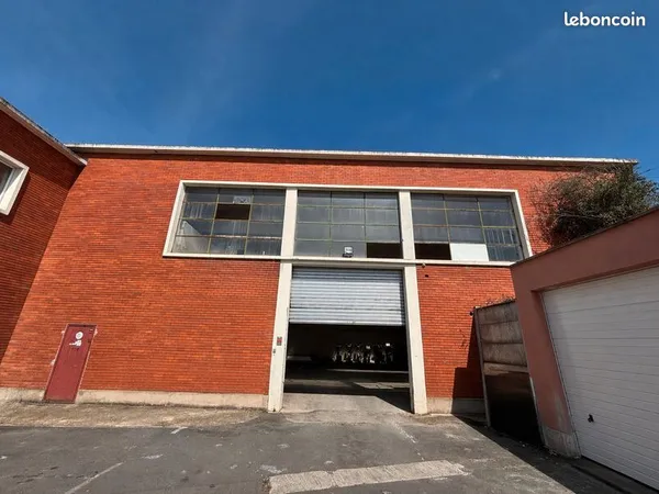 Local d'activité 425 m²