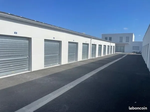 Box 14,50m2 sur le teich