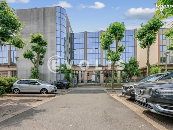 Bureaux 271 m²