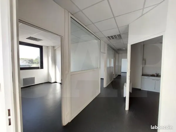 Bureaux 184 m²