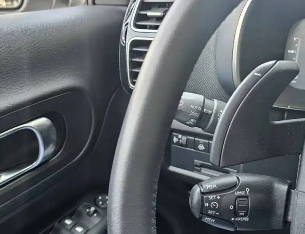 Citroën C5 Aircross hybride 145 e-dcs6 — photo 16