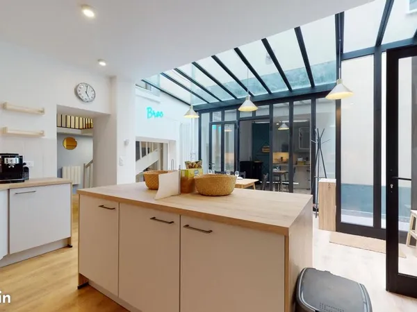Maison 10 pièces 180 m²