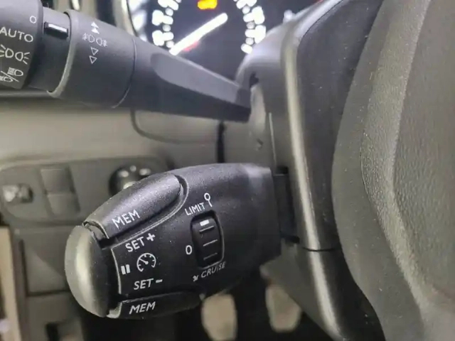 Citroën C3 puretech 83 s&amp;s bvm5 — photo 21