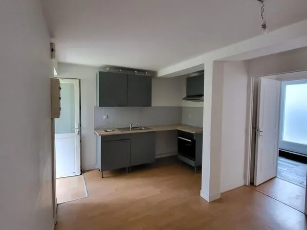 À LOUER - T2 DE 37 m² À QUIMPERLÉ entièrement refait
