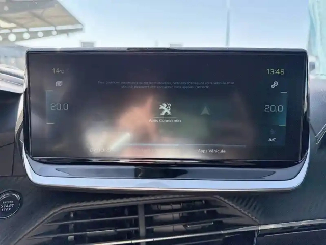 Peugeot 2008 electrique 136 ch — photo 42