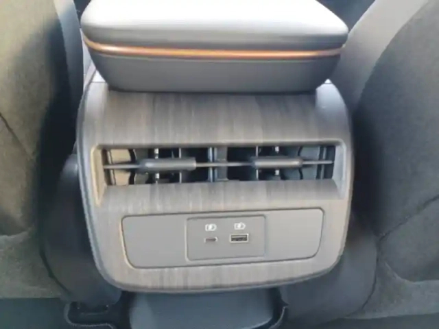 Nissan Ariya electrique 87kwh 242 ch — photo 14