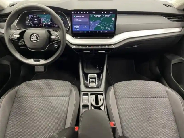 Skoda Octavia combi 1.5 tsi hybrid 150 ch act dsg7 — photo 8