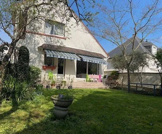 Maison 6 pièces 160 m²