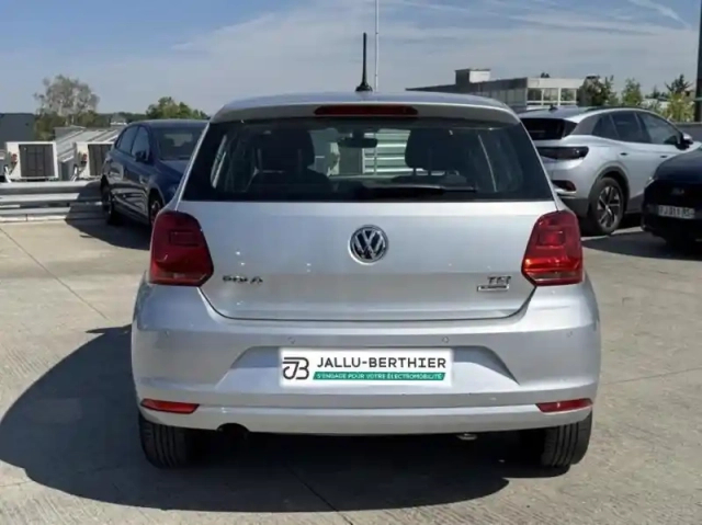 Volkswagen Polo 1.2 tsi 90ch bluemotion technology match 5p — photo 7