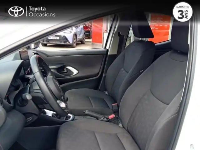 Toyota Yaris 120 vvt-i dynamic 5p my22 — photo 11