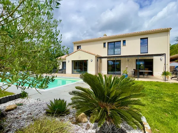 Maison 7 pièces 182 m²