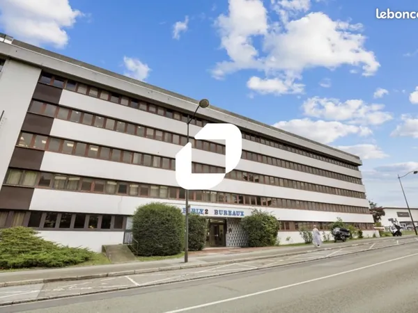 Bureau 1 019 m²