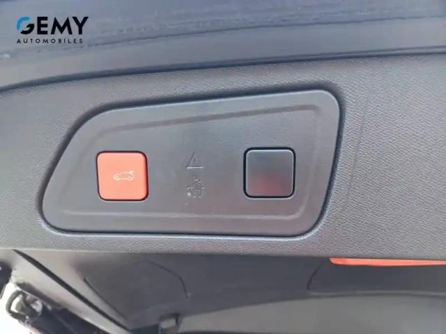 Citroën C5 Aircross hybride rechargeable 225 e-eat8 — photo 12