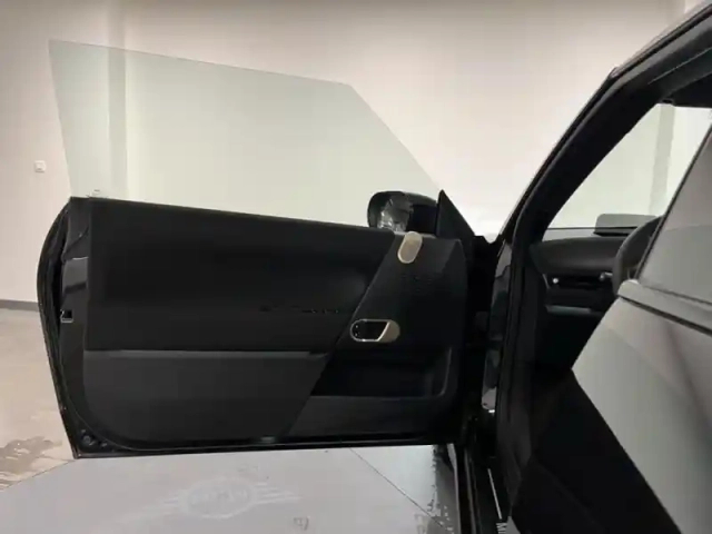 Mini Cooper 3 portes e 184ch favoured — photo 7