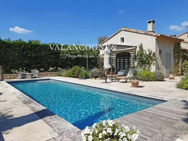 Maison 5 pièces 270 m²