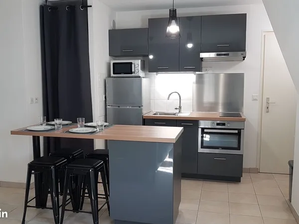 Grand studio meublé 29m²