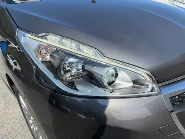Peugeot 208 puretech 110ch s&amp;s eat6 — photo 16