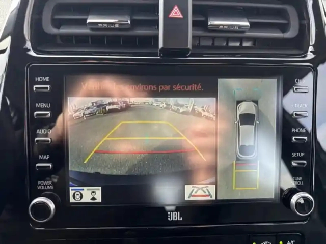 Toyota Prius hybrid rechargeable dynamic pack premium — photo 21