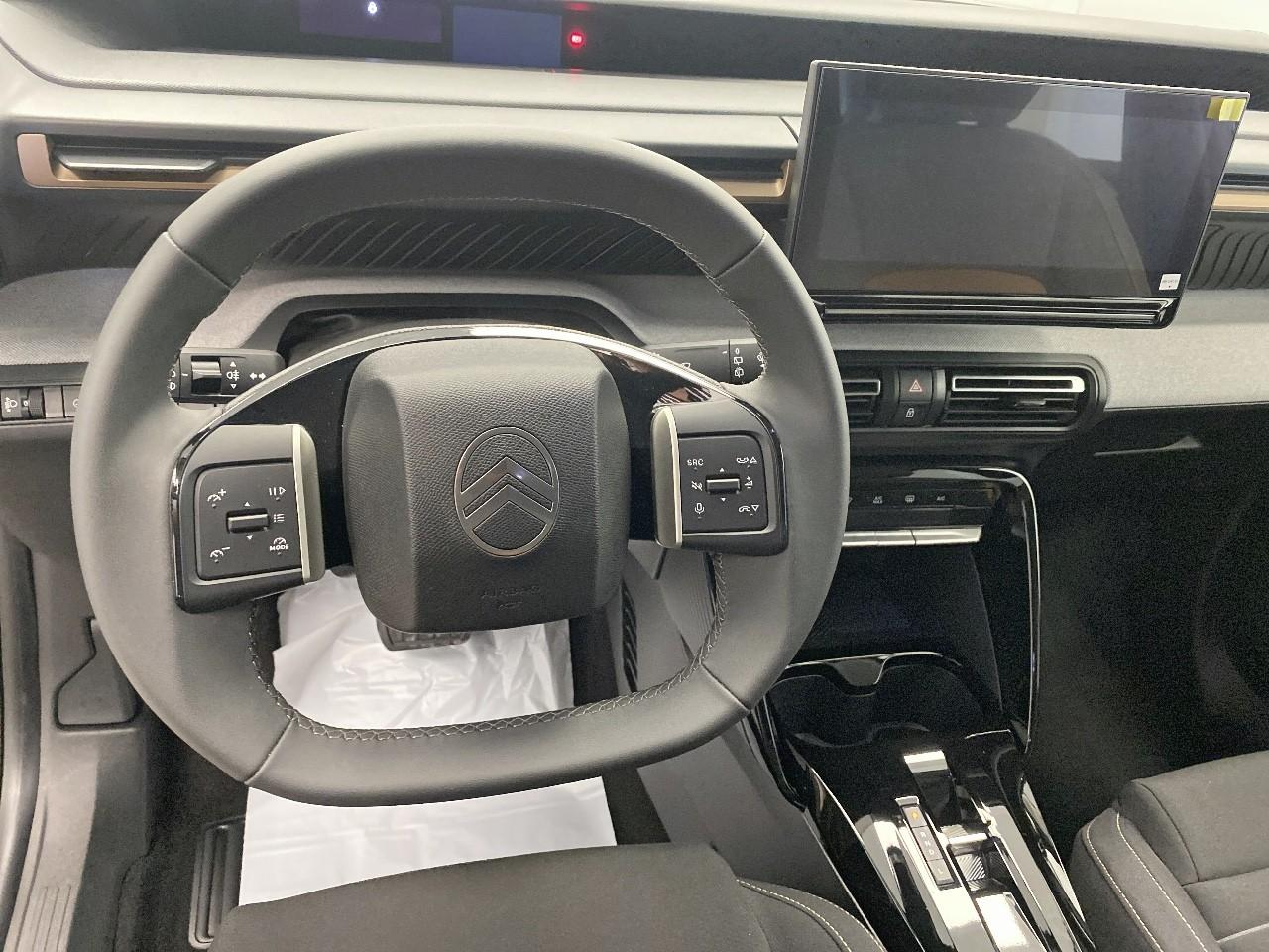 Citroën C3 Aircross hybride 145 ch aut plus — photo 12