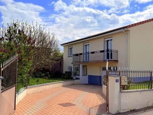 Maison 5 pièces d'une superficie de 114 m²