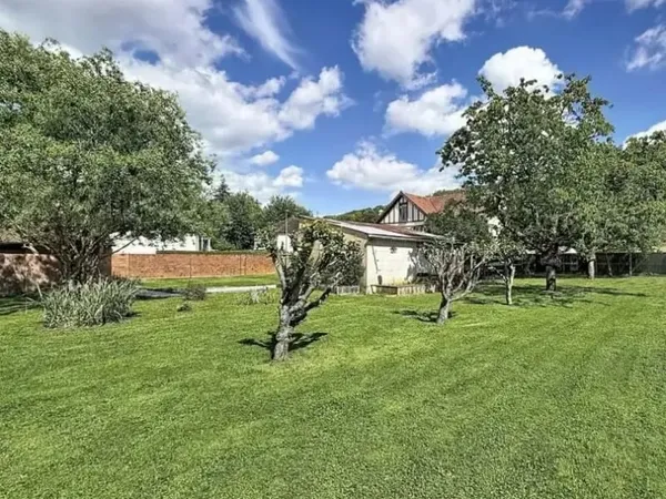 Terrain à bâtir de 600 m² à JOUY (28)