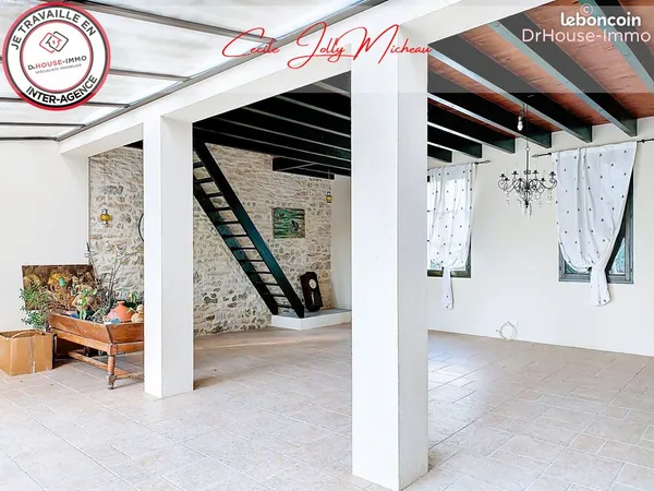 Propriété 6 pièces 165 m²