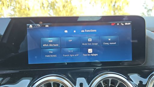 Mercedes Classe GLA 250e 218 EQ Power 8G-DCT - AMG Line – 2023 – 12821 km – Hybride rechargeable – Boîte Automatique — photo 10