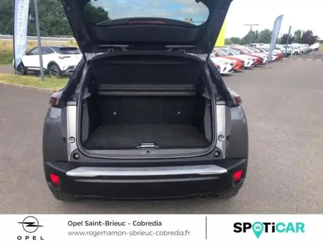 Peugeot 2008 1.2 puretech 100ch s&amp;s allure — photo 6