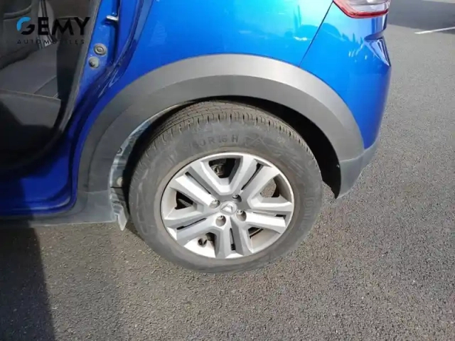 Dacia Sandero eco-g 100 - 22 — photo 11