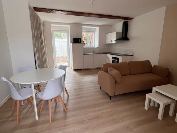 T2 meublé à VENANSAULT 44 m²