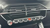 Peugeot 2008 1.2 PureTech 100ch S&S Style — photo 15