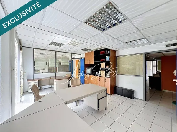 Bureaux 189 m²