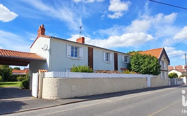 Maison 10 pièces 323 m²