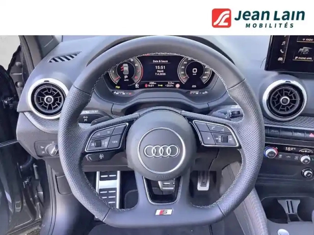 Audi Q2 35 tfsi 150 s tronic 7 — photo 12