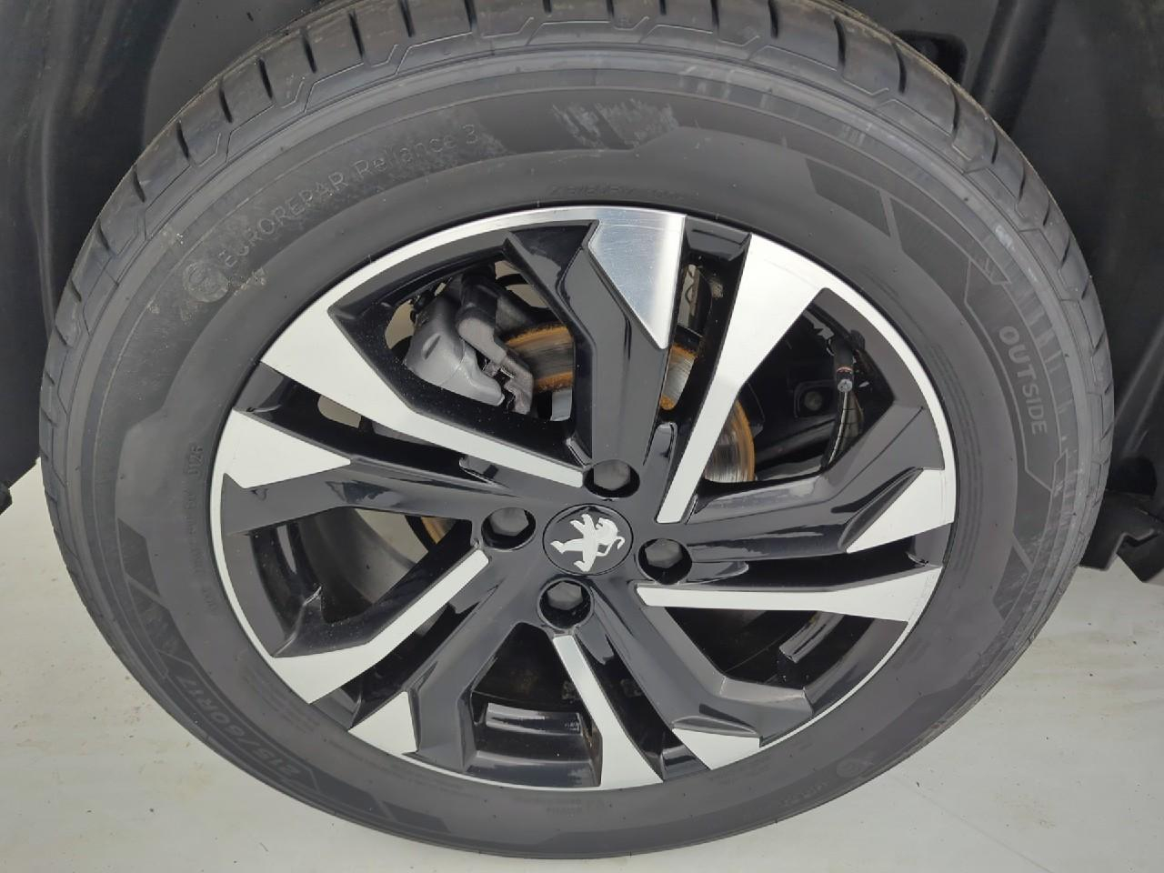 Peugeot 2008 bluehdi 130 s&s eat8 allure pack — photo 19