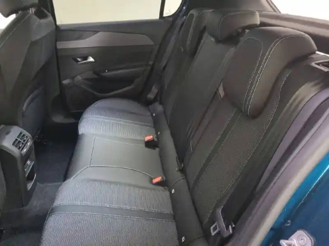 Peugeot 308 hybrid 145 e-dcs6 — photo 32