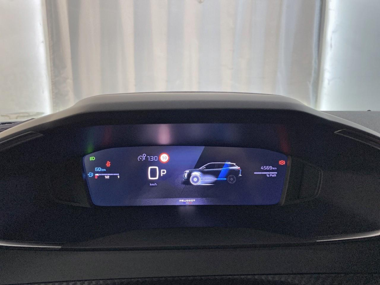 Peugeot 2008 hybrid 145 ch e-dcs6 allure — photo 13