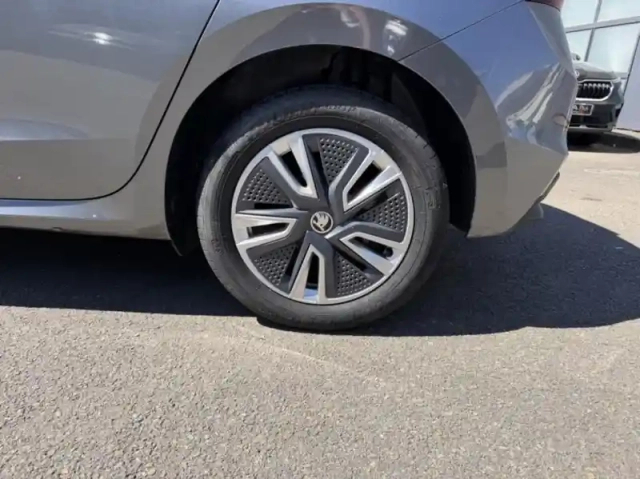 Skoda Fabia 1.0 tsi 95ch style — photo 9