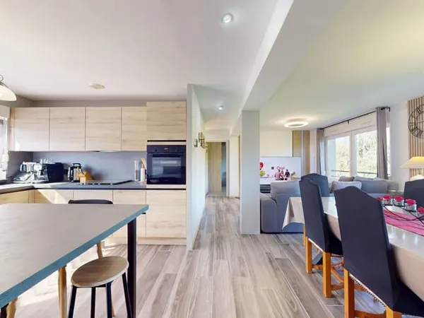 Appartement 4 pièces 77 m²