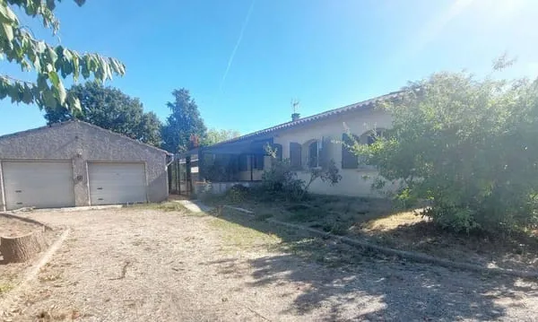 Maison de plain-pied 5 pièces 137 m²