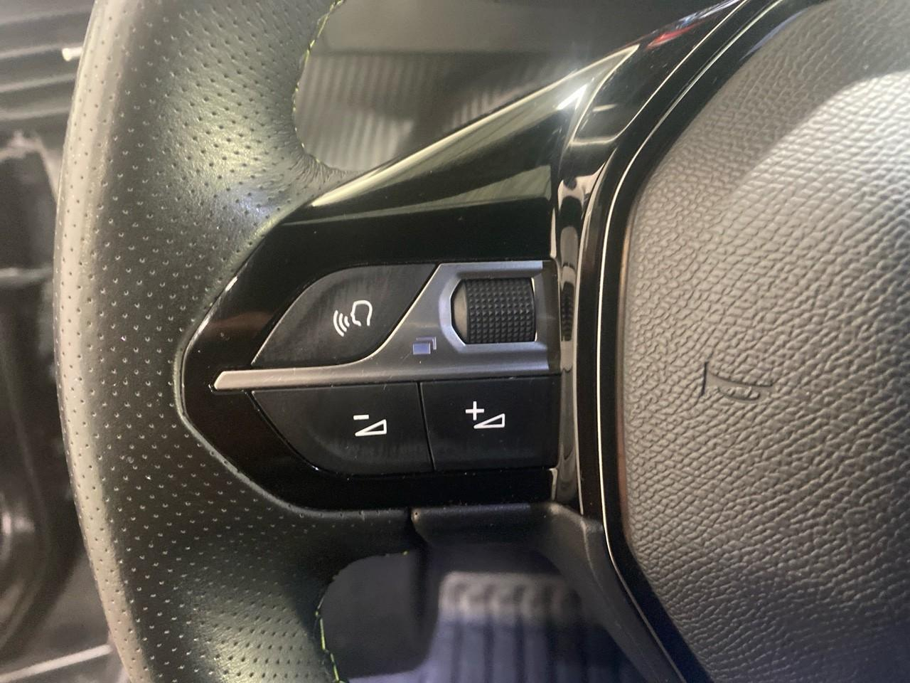Peugeot 2008 puretech 130 s&s bvm6 gt — photo 19