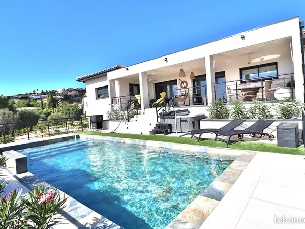 Villa 5 pièces 150 m²