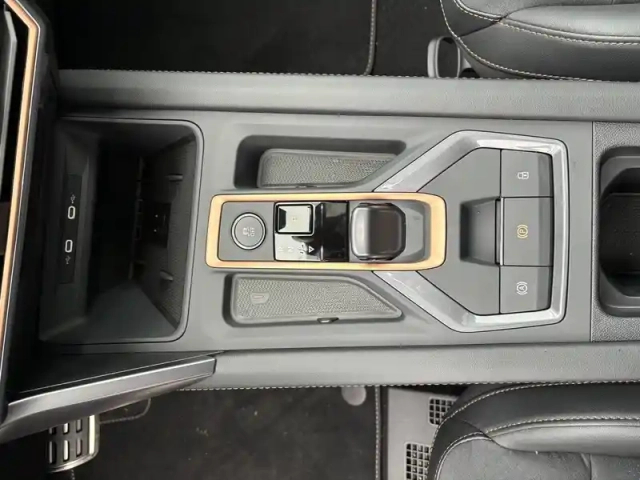 Cupra Leon ehybrid 204 ch dsg6 — photo 18