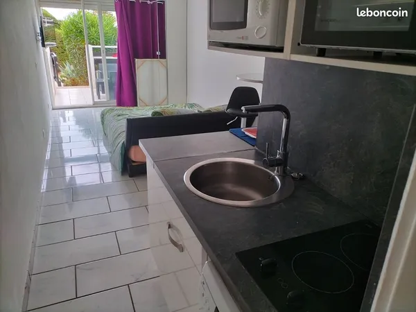A louer de octobre à avril studio sur village naturiste cap