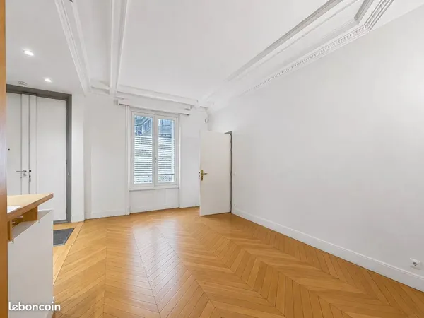 Bureaux 103 m² Paris 17ème