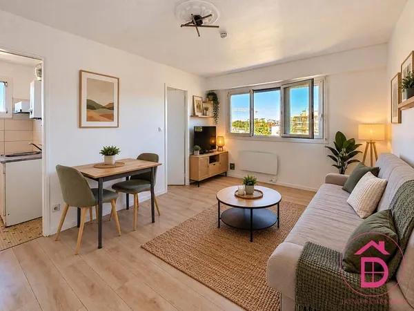 Studio 1 pièce 27 m²
