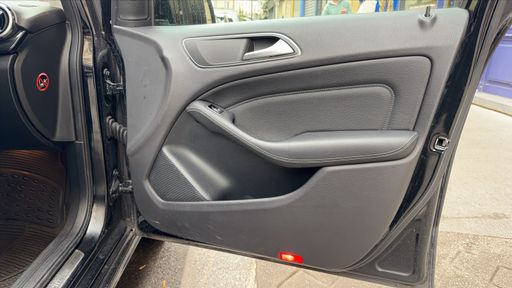 Mercedes Classe B 180 CDi 109 7G-DCT - Sensation – 2016 – 104086 km – Diesel – Boîte Automatique — photo 20
