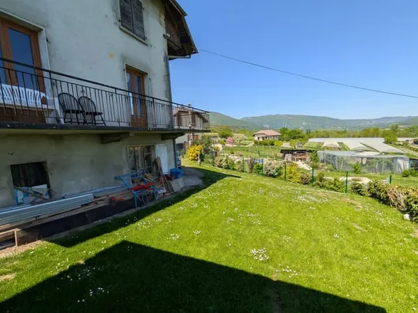 Appartement 2 pièces 77 m²