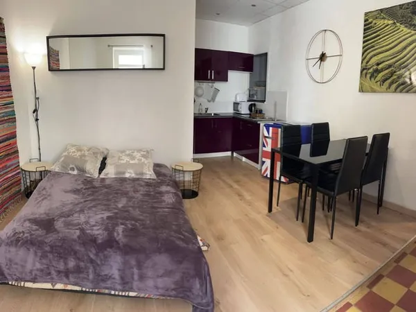 Studio 1 pièce 24 m²