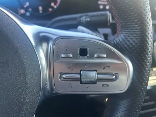 Mercedes Cla 200 d coupé amg line — photo 23